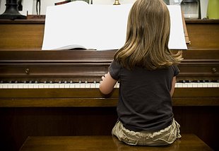 18 Easy Piano Songs for Kids